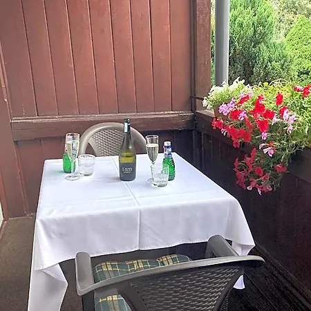 & Restaurant ホテル 3*