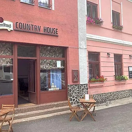 & Restaurant ホテル